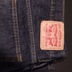 RED LABL LEVI STRAUSS 569 BRAND  NEW !!